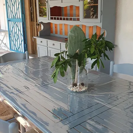Mirabelle , Torresangiovanni Marina Di Ugento *